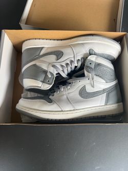 Nike Air Jordan 1 High White Grey Sneakers