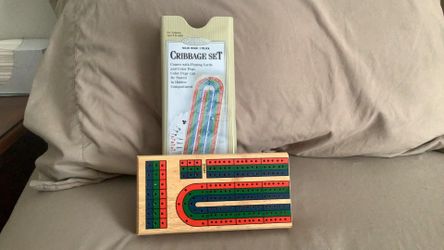 Solid  Wood Cribbage Set  with case