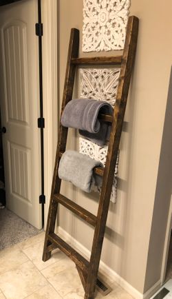 Ladder style towel rack