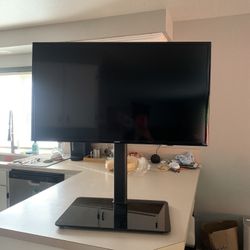 Samsung TV 36x20 + Glass Stand