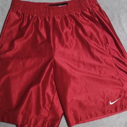 Men's Size Large Nike Basketball Shorts Gym Workout Red Thick Pockets