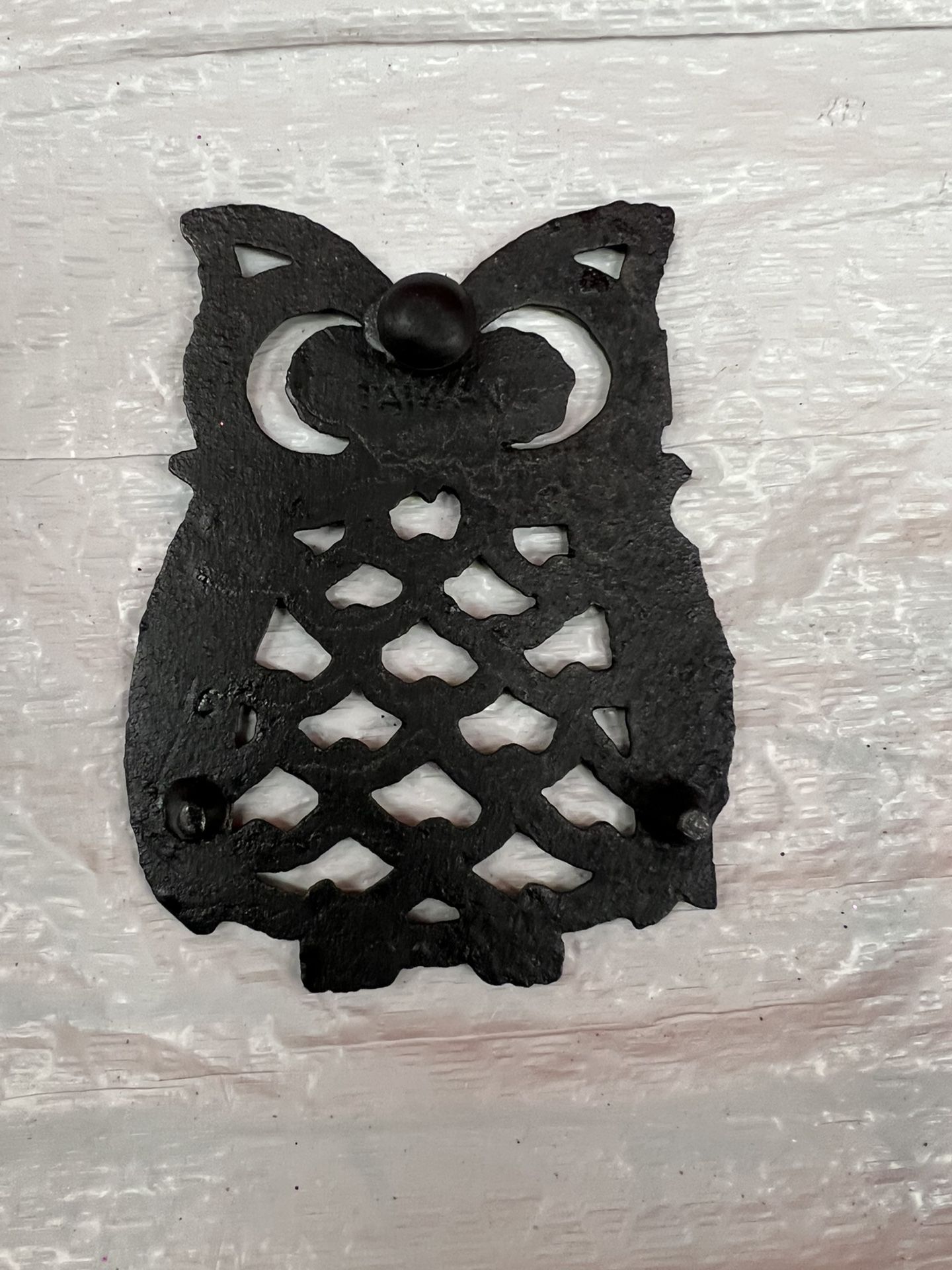 Vintage Cast Iron Owl Trivet, 4”x3” 