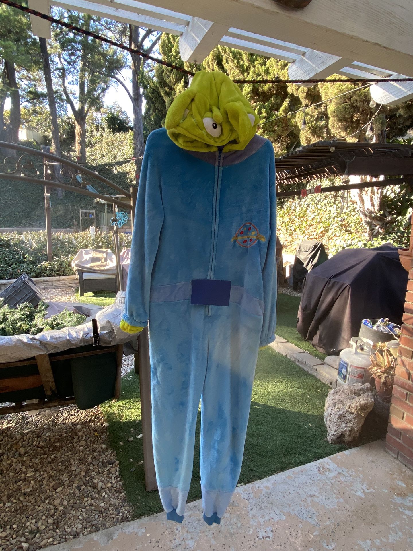 $1 Toy Story Alien Onesie, Size M/L, Good Condition