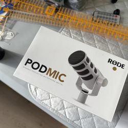 Rode PodMic (New)