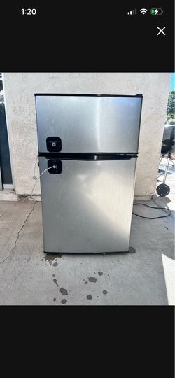 Mini Refrigerator whirlpool