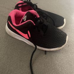 Girls Nike Shoes