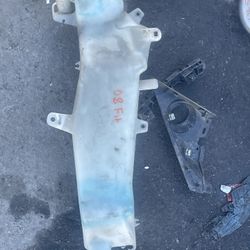 Parted Out 08 Fit Water Reservoir 