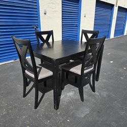 Small 4 seat dinning table
