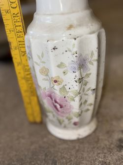 Porcelain Floral Vase 10" Scalloped Gold Trim Edge Ribbed Pink Yellow Violet