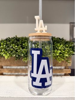 LA dodgers tumbler with 3D printed straw topper
