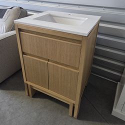 Kohler Solive Bathroom Vanity with Sink and Quartz Top in Oak