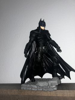 Batman Statue