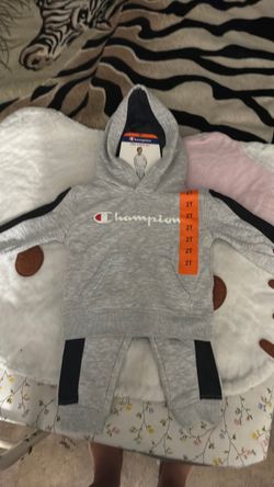 Champion sweat set size 2T