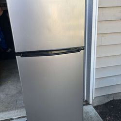 Mini Refrigerator 