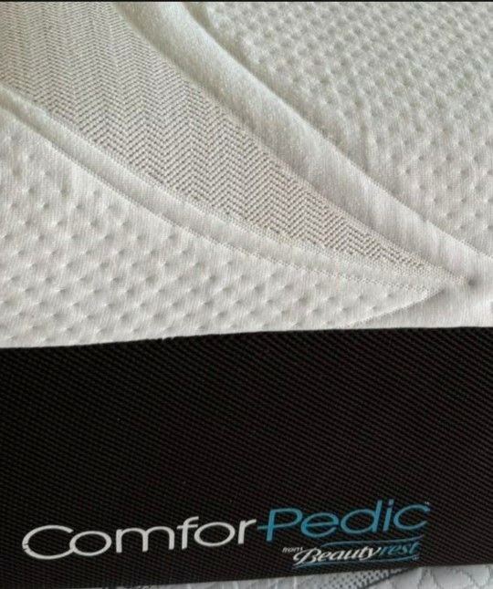 Queen Size Beautyrest Memory Foam With Boxpring Free Delivery