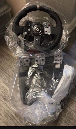Logitech G920 Racing Wheel with Pedals