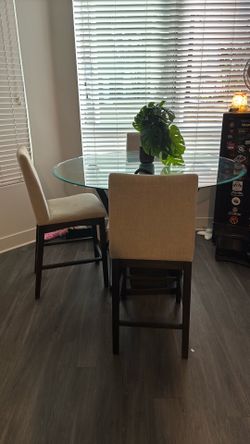 Kitchen table