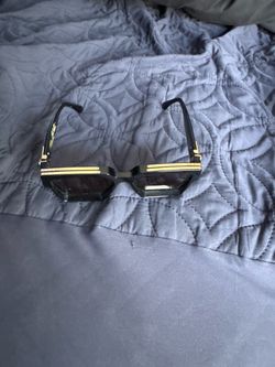 Louis Vuitton 1.1 Millionaires Oversized Square Sunglasses Black Gold Detail