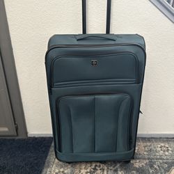 XL Luggage Case