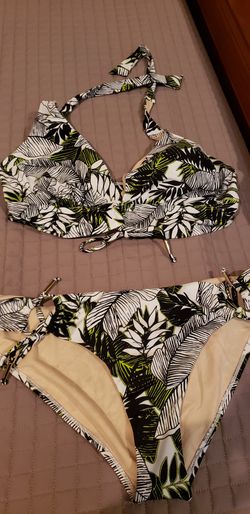 Swim suits new husband ordered on line wrong size