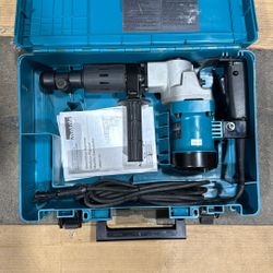 Makita Demolition Hammer Model HM0810B 3/4" Accepts Hex Shank Bit