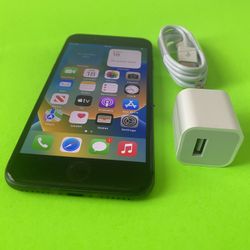 Apple iPhone 8 64 GB  FACTORY UNLOCKED!  