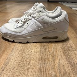 Nike Air Max / Size 9 US Men’s