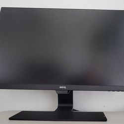 Computer Monitor - 27" Like New