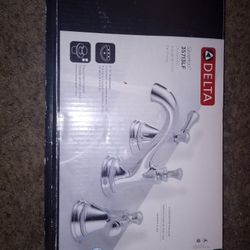 Delta Silverton 35713LF Crime Finish 