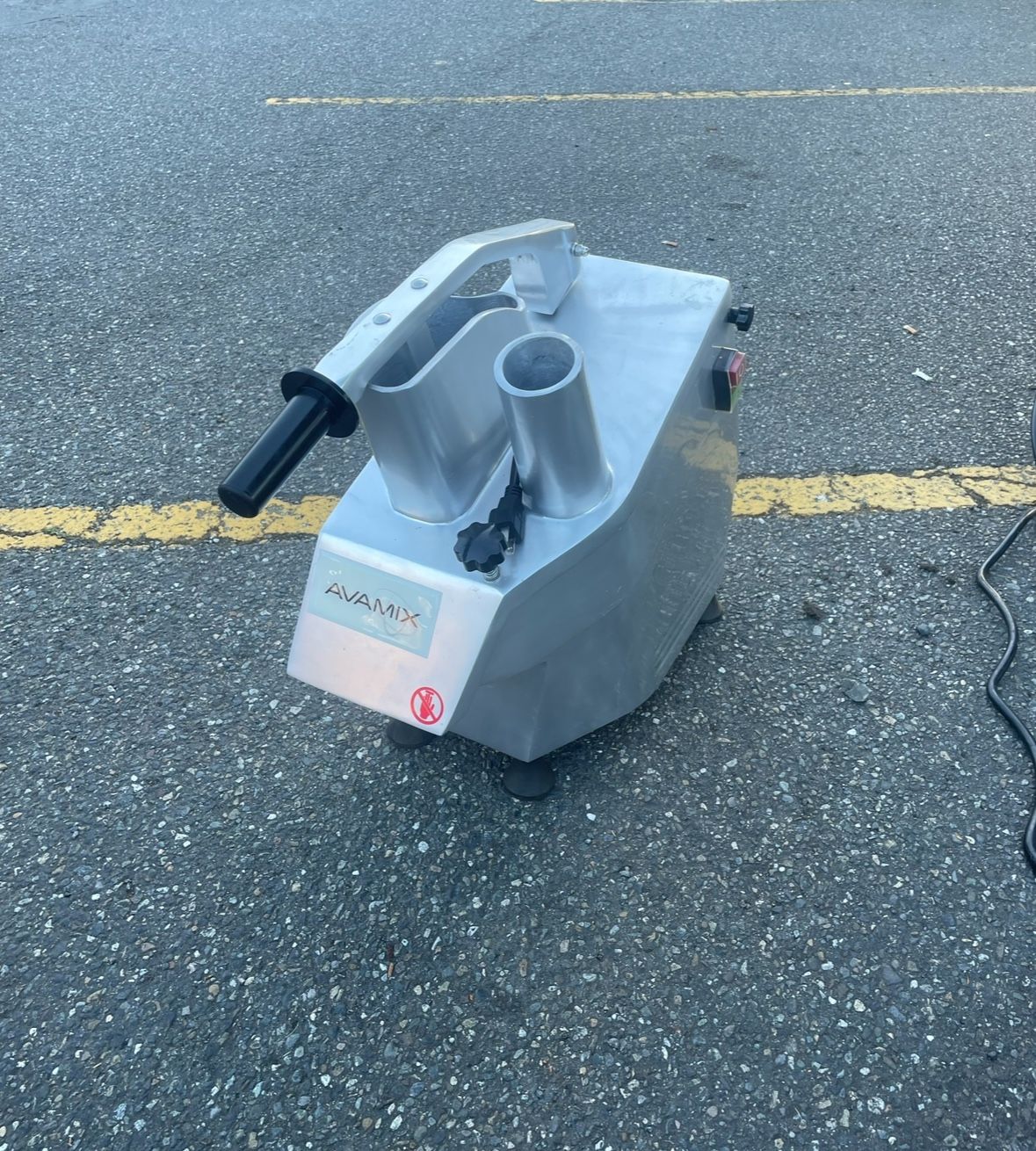 AvaMix CFP5D Continuous Feed Food Processor with 5 Discs - 3/4 hp (missing Blades)