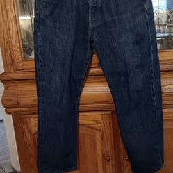 Nice Men's 501 Levis..size 33x30