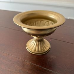 Gold Vase (8)