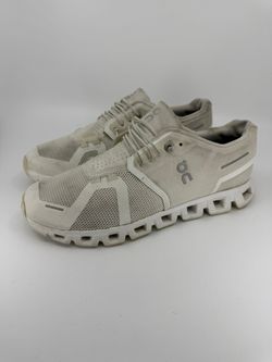 On Cloud Running Shoes Women’s US 9