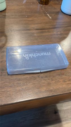 Munchkin wipes case