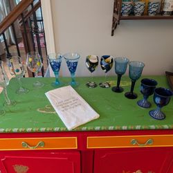 Artsy Wine Glass Collection 