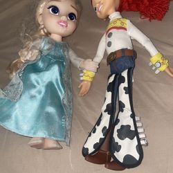 Dos Muñecas Como Se Miran En La Foto Buen Estado 