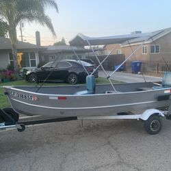 Bass Boat 