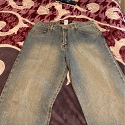 2 Guess Pants