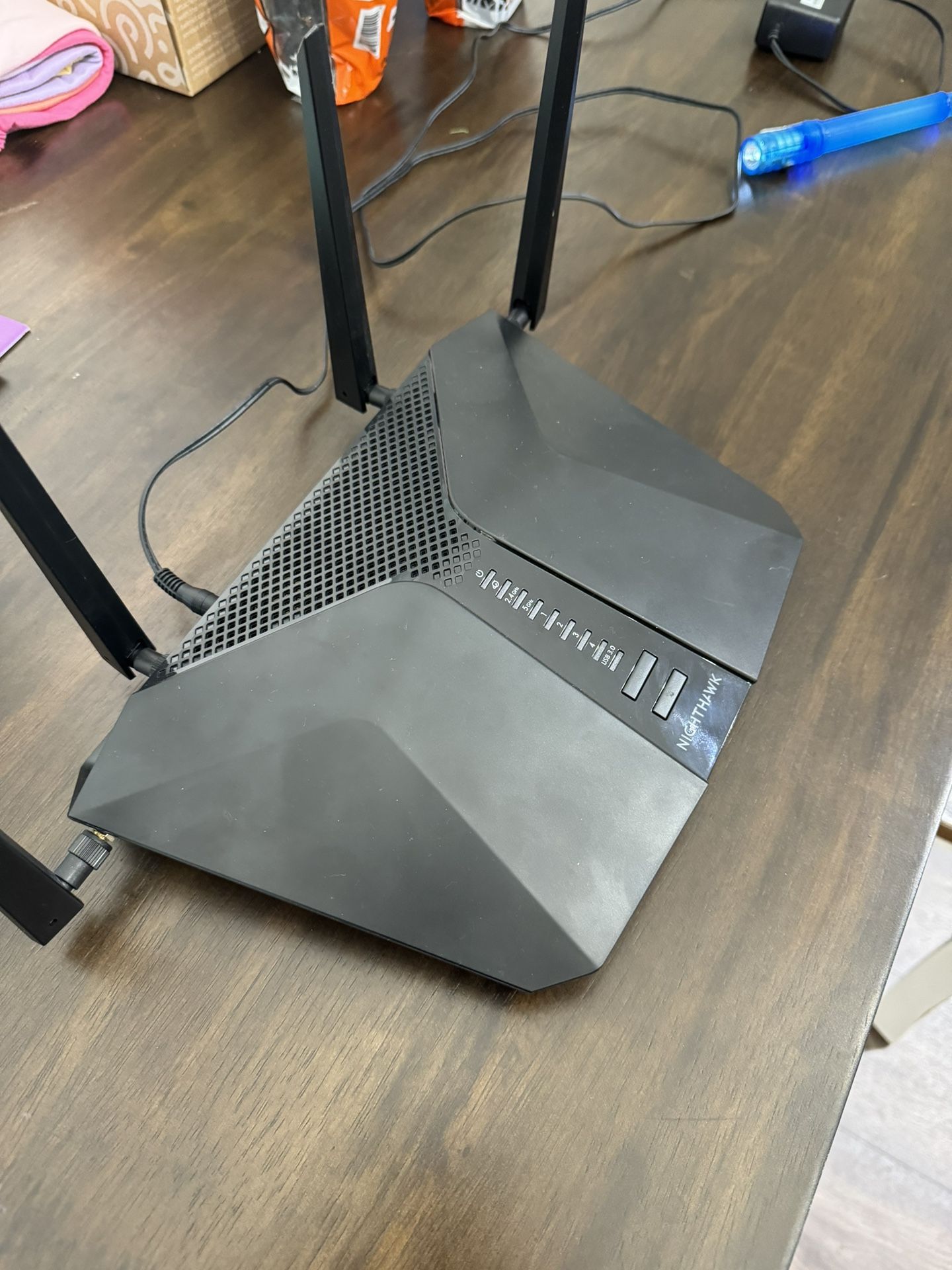 Nighthawk AX6 Modem/Router