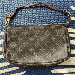 Louis Vuitton Monogram Pochette Leather Fabric Brown Handbag