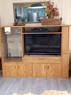 Entertainment stand