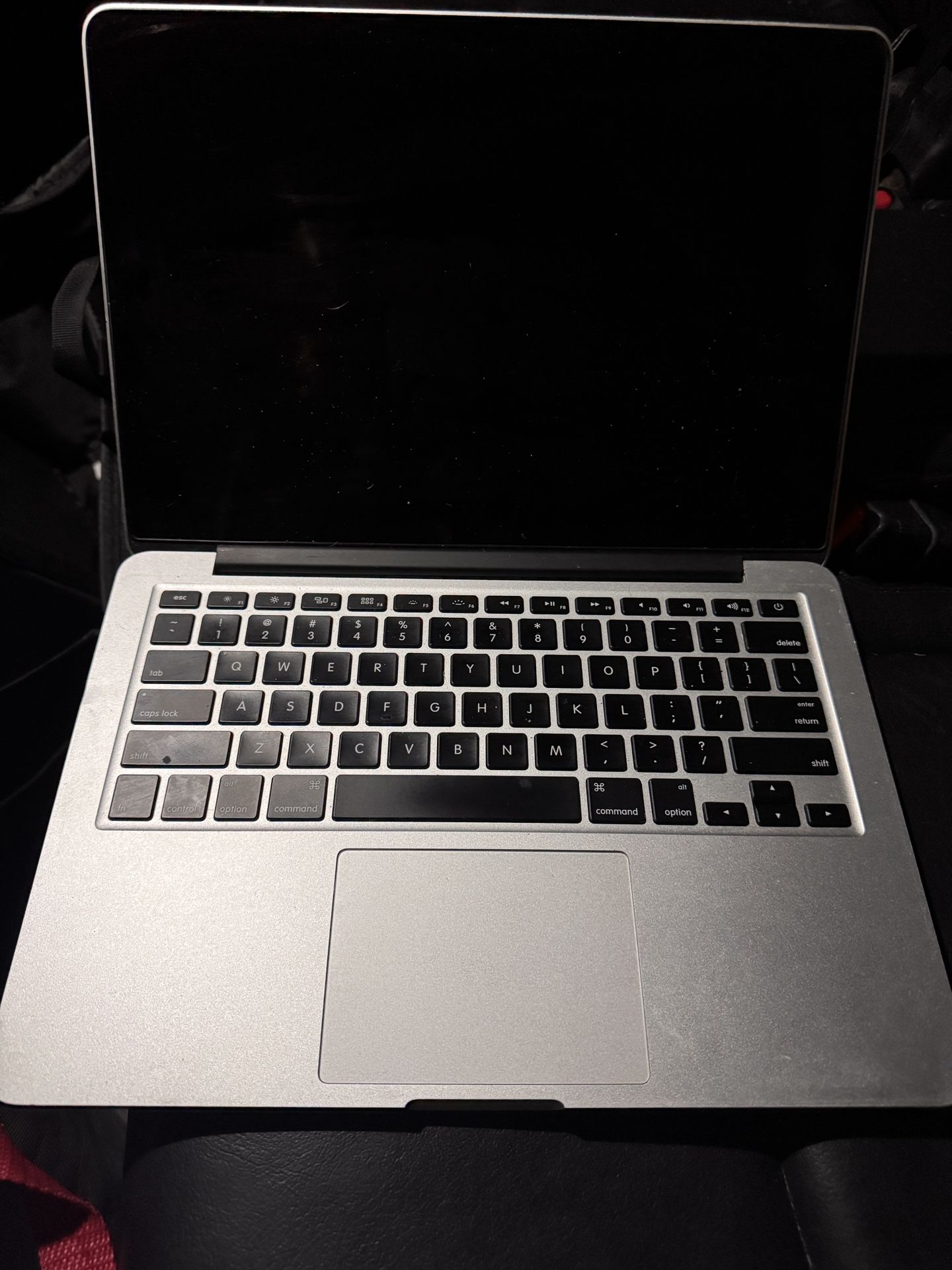 💻 MacBook 2015 – Works Great – Ready Today – Cash Only