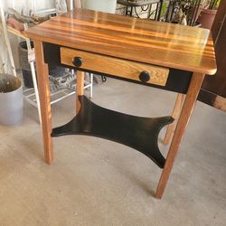 Furniture Table /  Desk