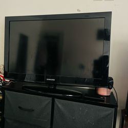 Samsung 32” LCD HDTV 720p