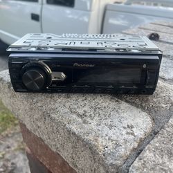 Pioneer stereo