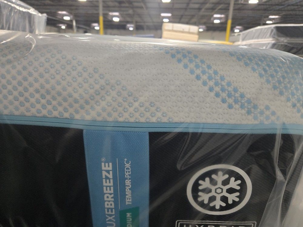 Queen Tempur-pedic Mattress Set