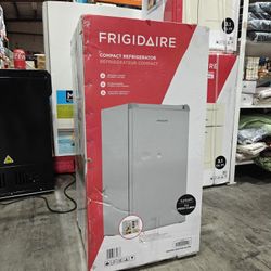 Frigidaire 3.2-cu ft Mini Fridge