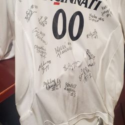 Cincinnati Bearcats Woman's 2010 Soccer Jersey.  Signed 