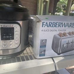 Insta Pot, 4 Slot Toaster And Indoor Electric Grill
