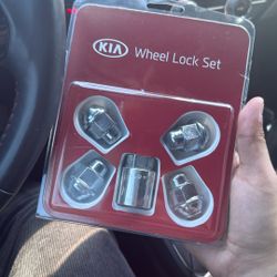 Kia Wheel Lock set, Locking Lug Nut Set, OEM